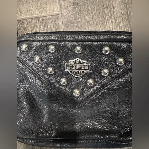 Harley-Davidson Black Crossbody Bag with Silver Accents - Picture 3 of 5